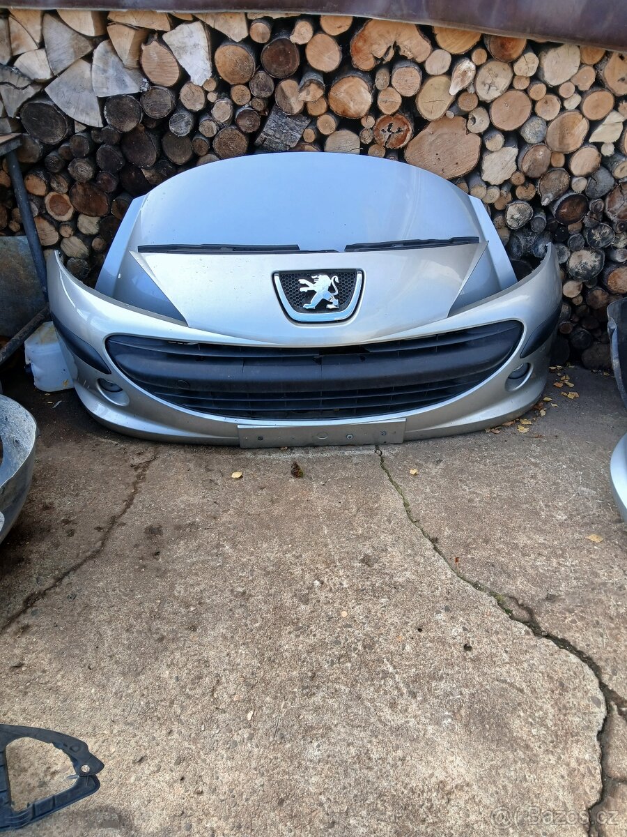 Peugeot 207 katosarske dily