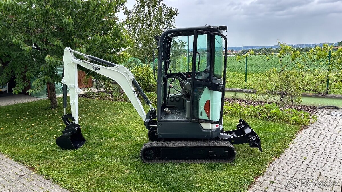 Nabízím půjčení/pronájem minibagru Bobcat e20+mini nakladač