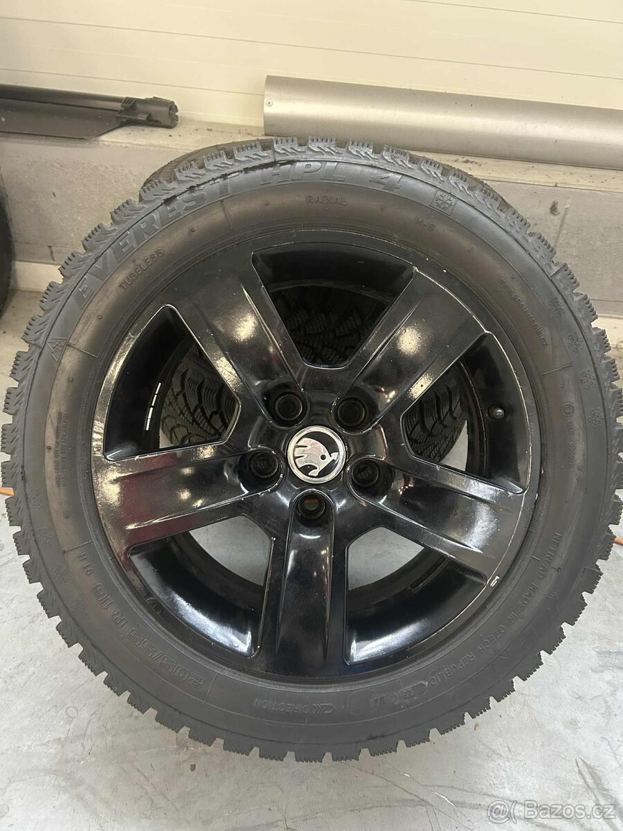 Komplety 5x112 7Jx16 ET42 205/55 R16