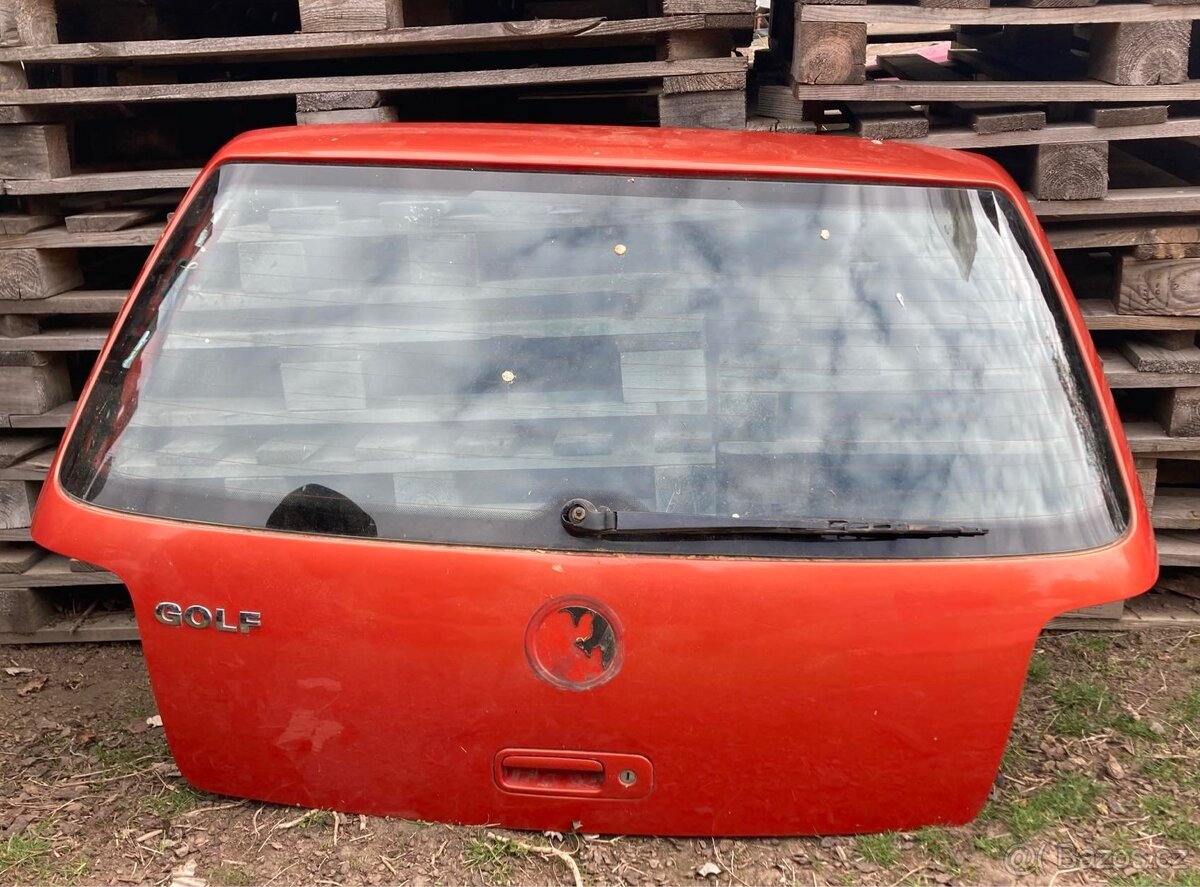 VW Golf 4 zadní vrata
