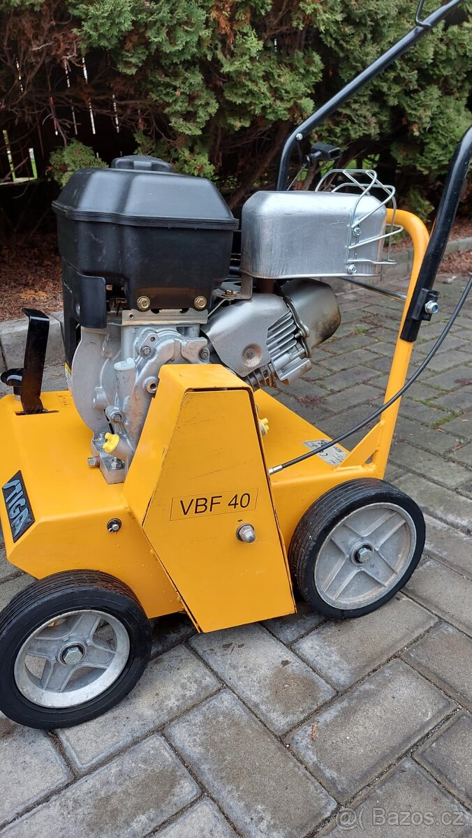 Vertikutátor STIGA VBF 40