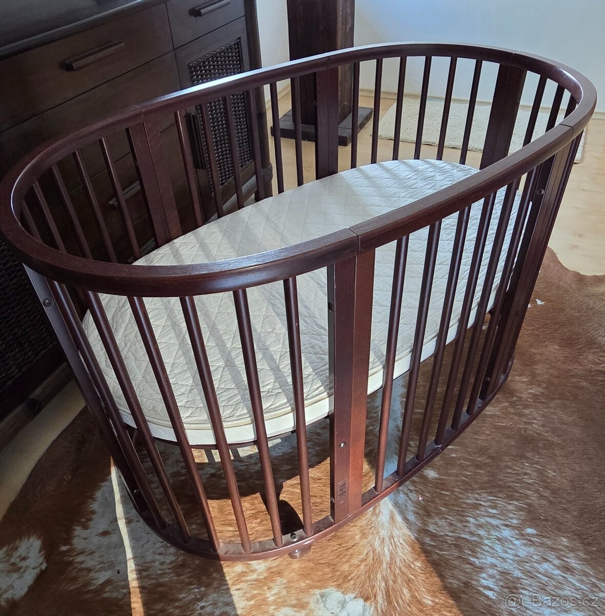 Stokke Sleepi – limitovaná edice, tmavě hnědá + příslušenstv