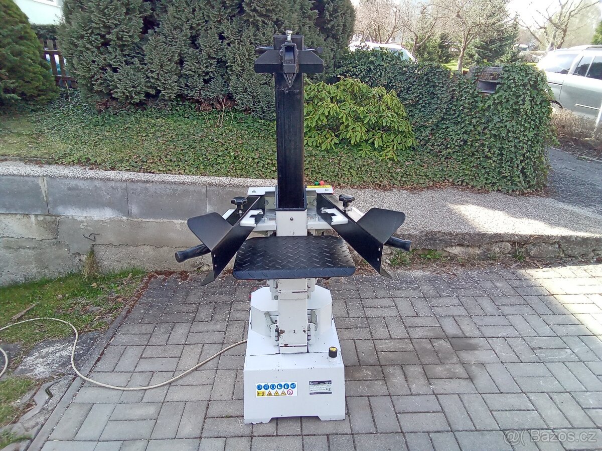 Štípačka dřeva pronájem