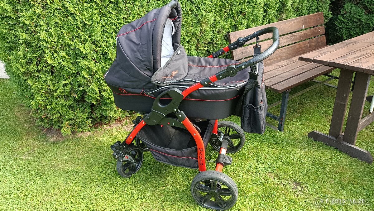 Kočárek Maked trojkombinace