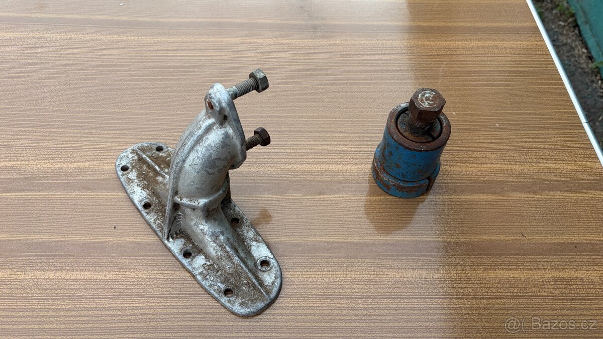 Prodám sací potrubí Wartburg