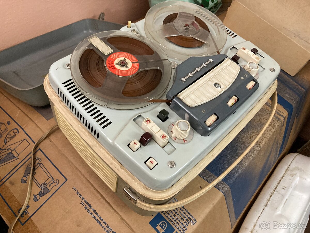 Prodám magnetofon Sonet B3