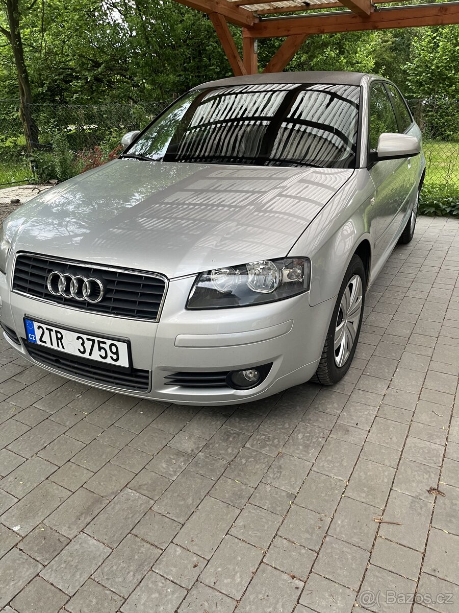Audi A3 1,6 benzín