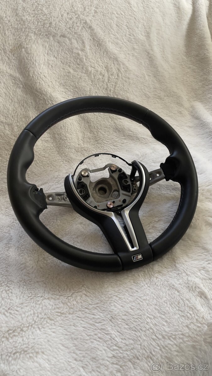 Volant z M2 Competition