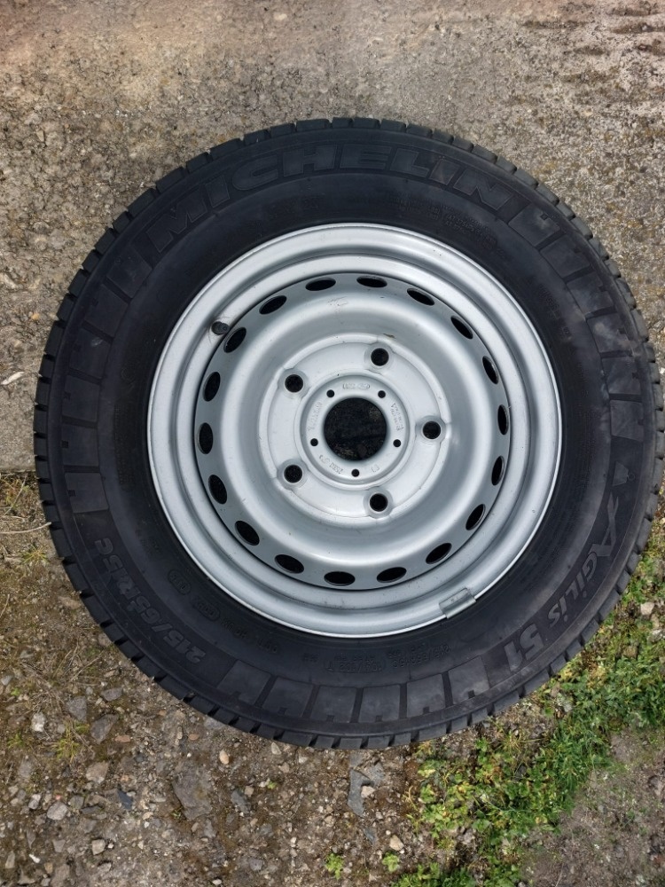 (č.32) Originální 15" plechová kola Ford Transit Custom