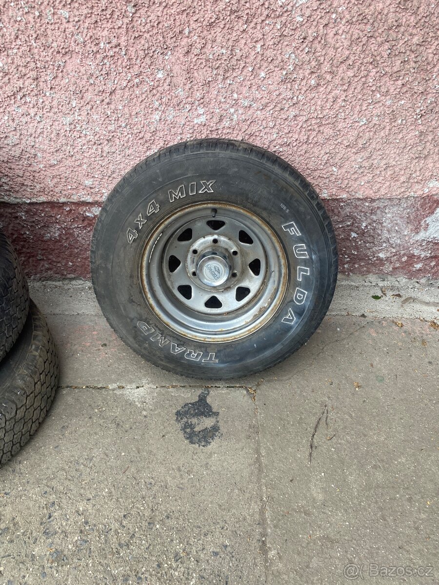 Kola offroad 235/75r 15
