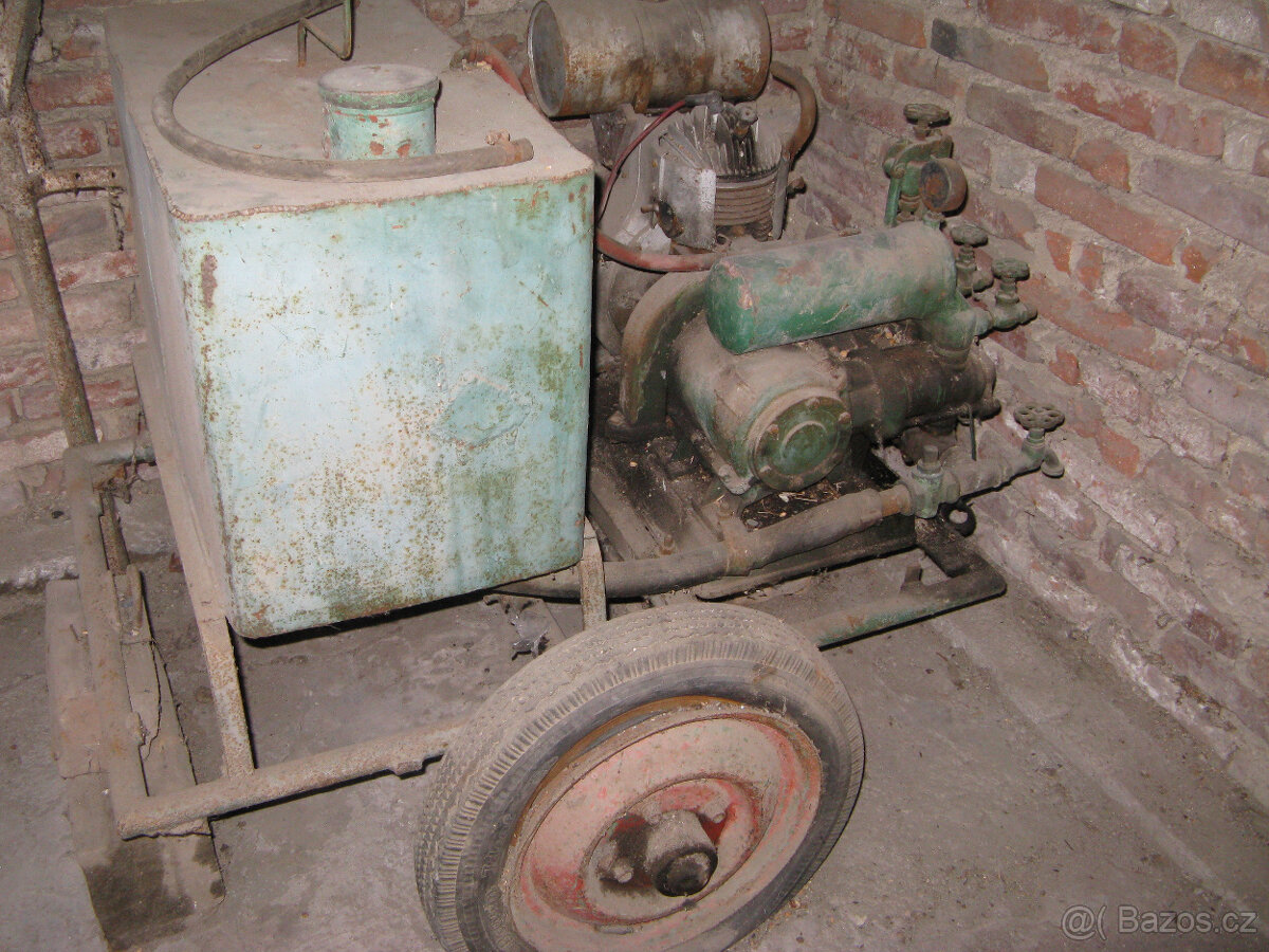 tažený postřikovač za PF 62