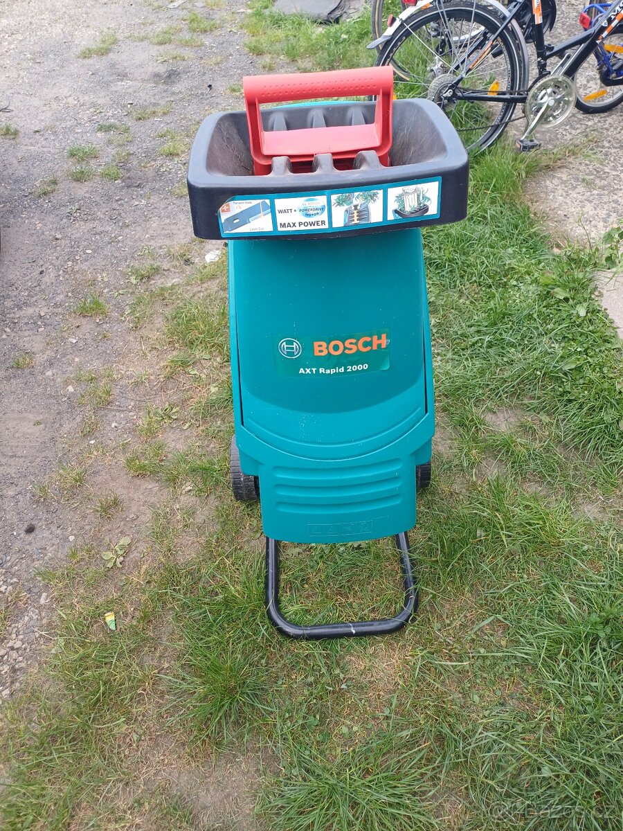 Bosch drtička větví