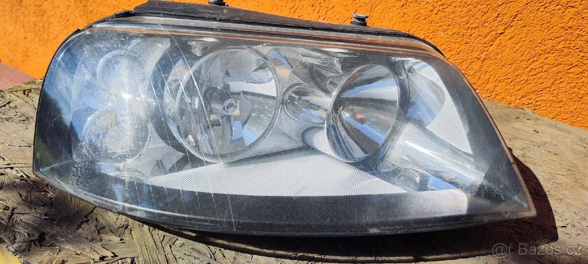 Prodam orig.svetlomet na Seat Alhambra 2 rv .2005