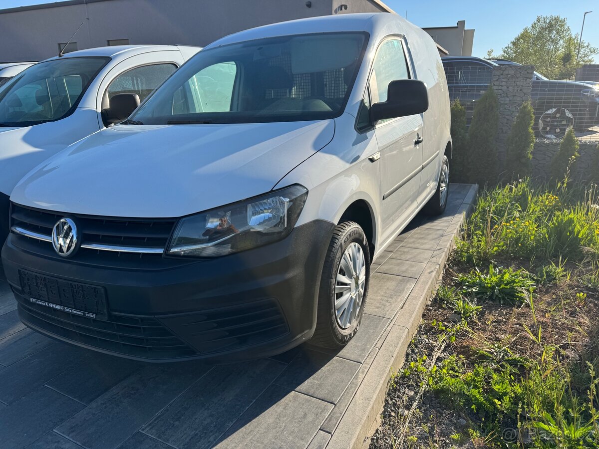 VW CADDY 1.6Tdi 55kw r.v 2016 servisní knížka