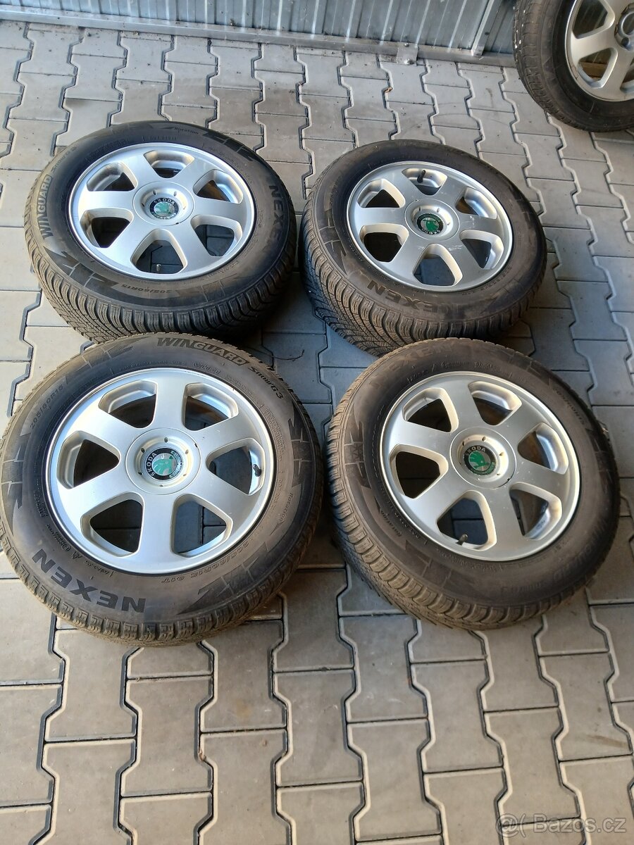 Zimní sada alu kol na Octavii 205x60R15