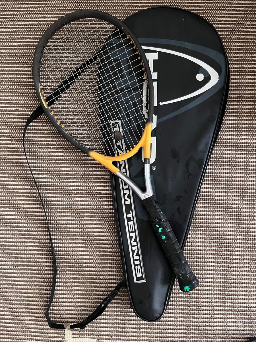 Head raketa tenisová Titanium TiS4