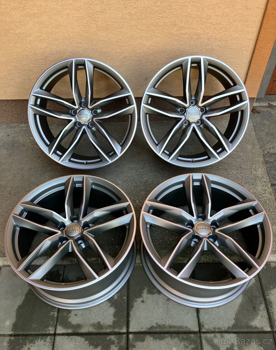 Audi R20 8T0601025DG