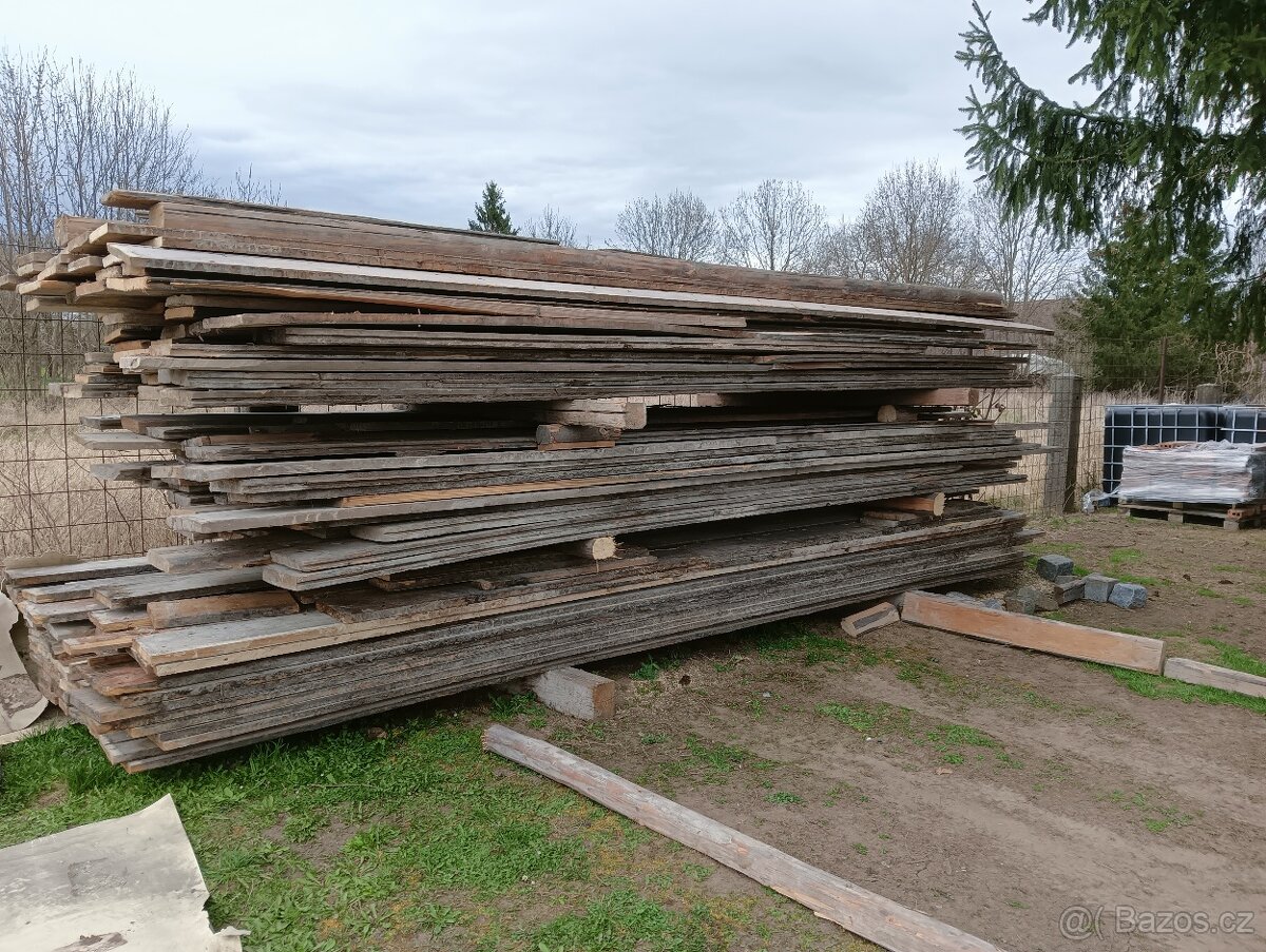 Prodám 120 let stará podlahová prkna