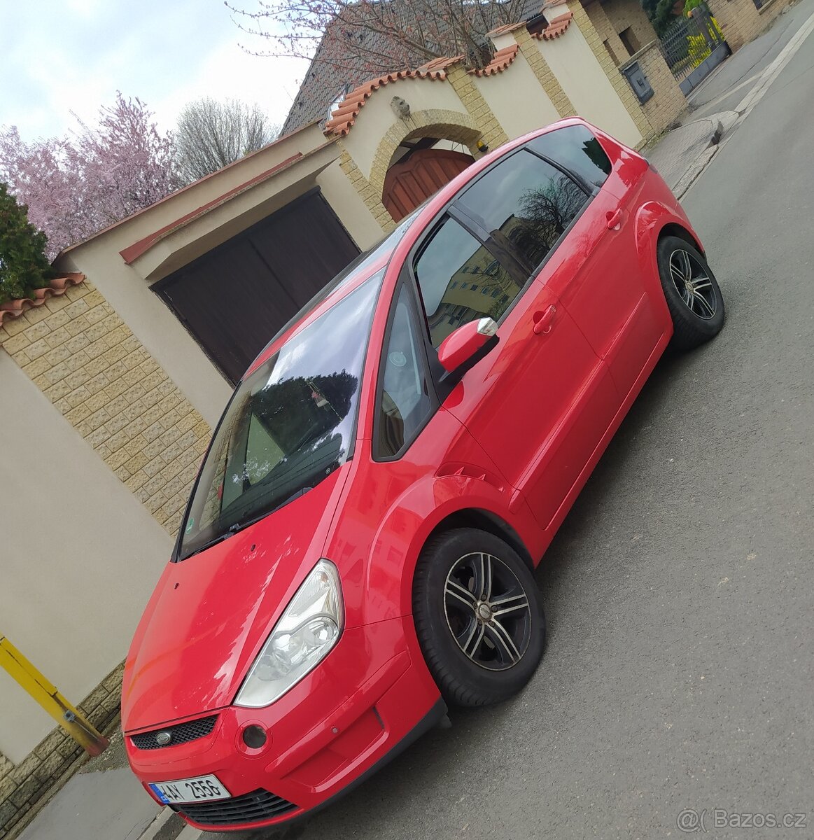 Prodám Ford s Max 7 míst