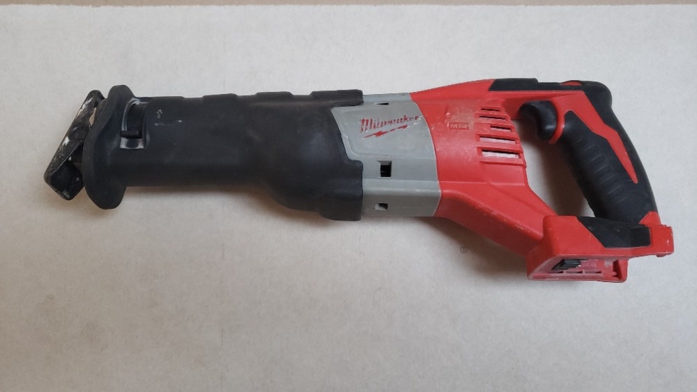M18 Milwaukee pila ocaska