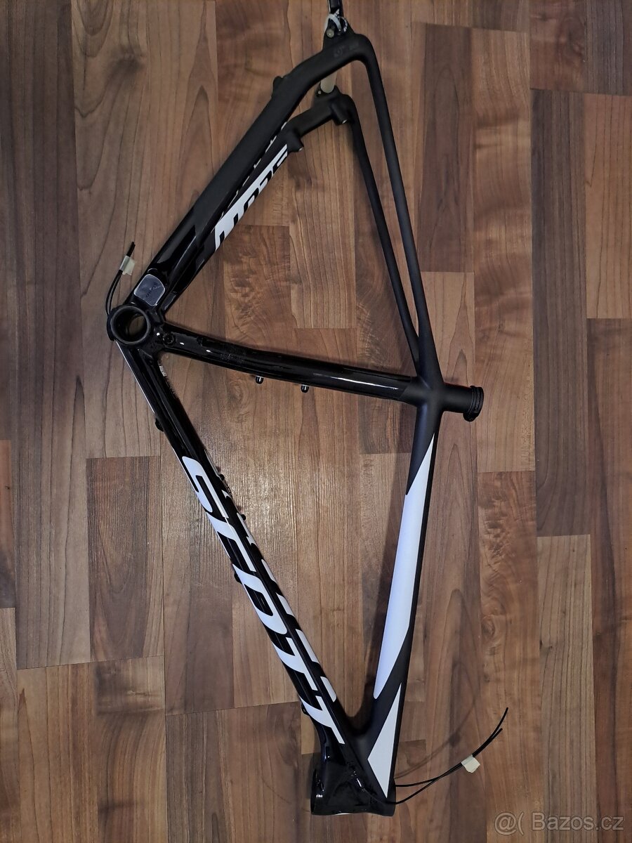 Nový nepoužitý karbonový rám Scott Scale 29er / velikost L /