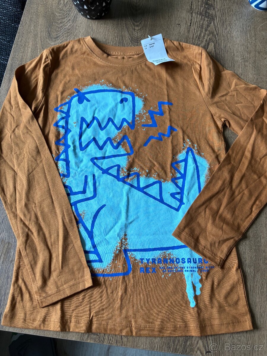 Nové dětské tričko vel. 134-140, H&M