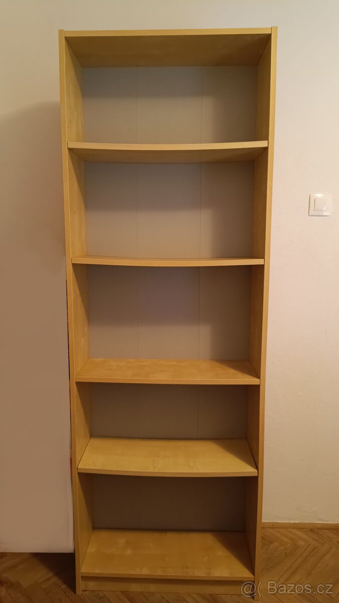 Knihovna IKEA KILBY