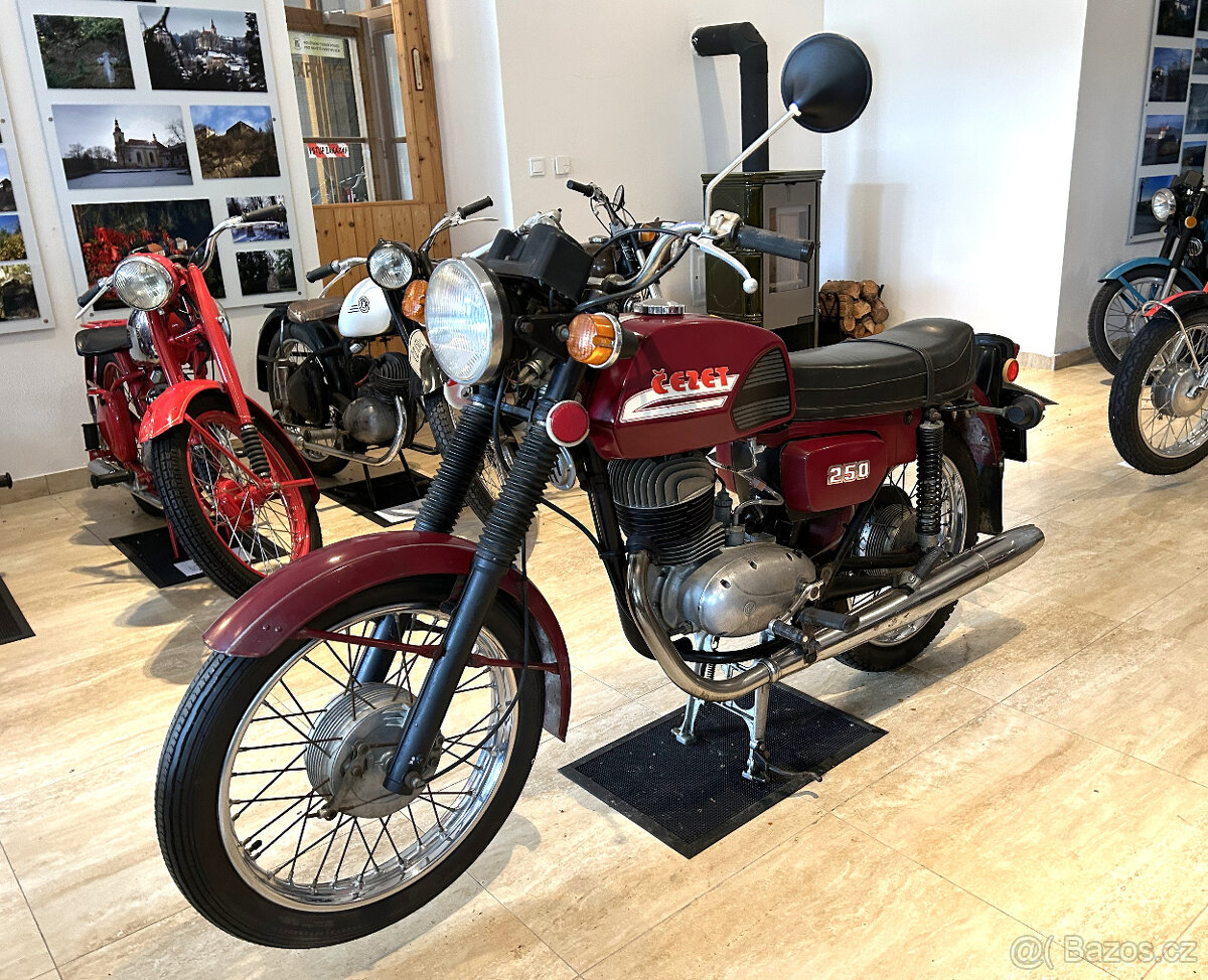 ČZ 250 Egypťan, typ 485, 1984