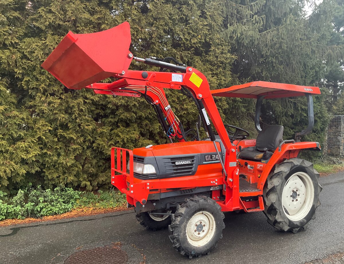 Kubota traktor GL241