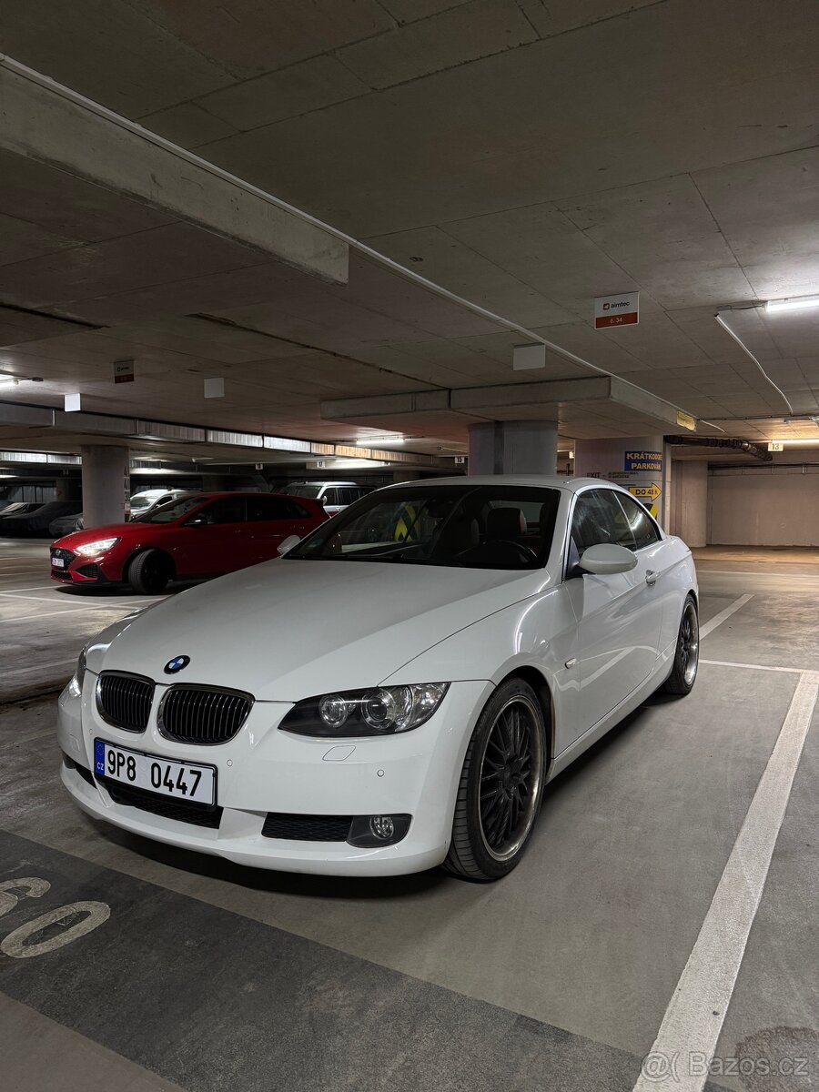 BMW E93 330i Cabrio 2008
