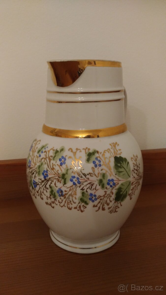 Ručně malovaný porcelánový džbán