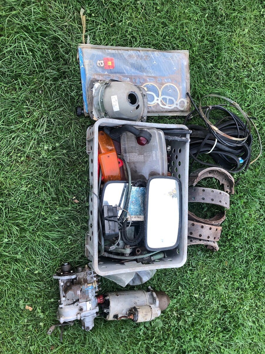 Mercedes Benz-408, 608