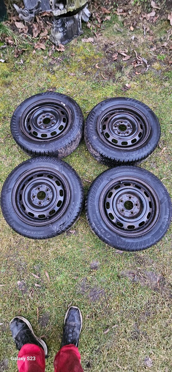 Sada zimních kol 185/65/15 T Mazda 626 Matador