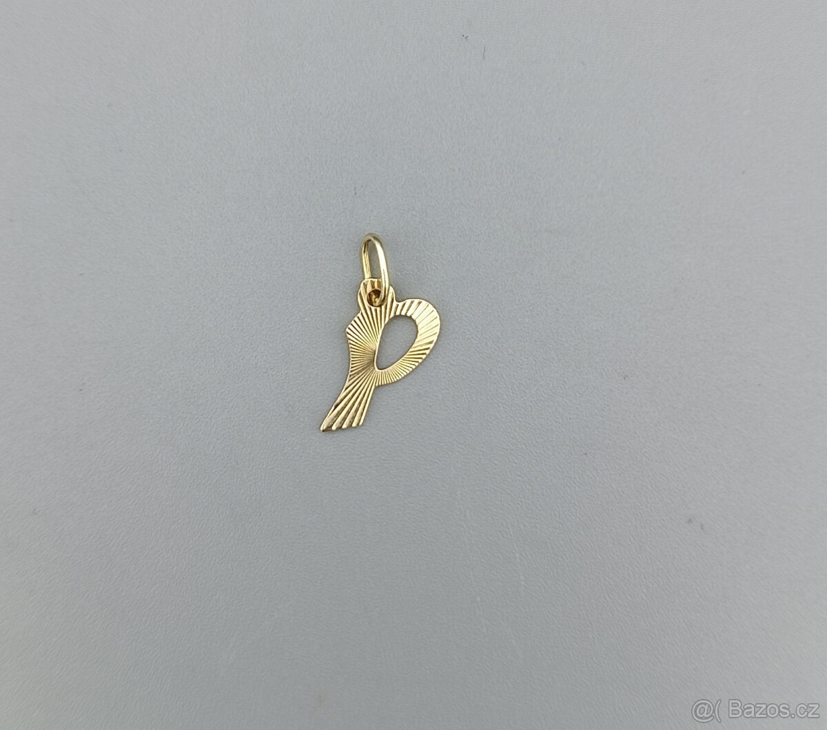 Zlatý přívěsek písmeno P, 0,40g, 14 kt, 585/1000