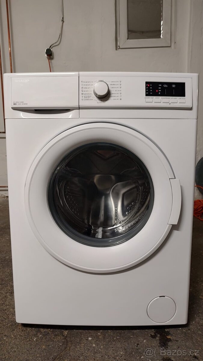 Pračka sharp