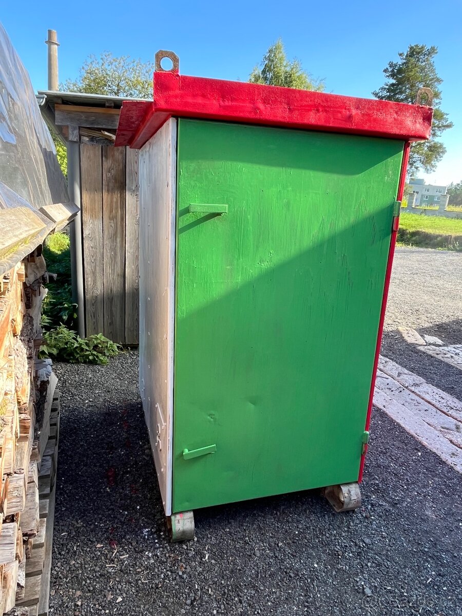 Žélezná bedna/ sklad