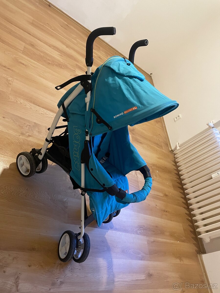 Golfový kočarek Bomiko