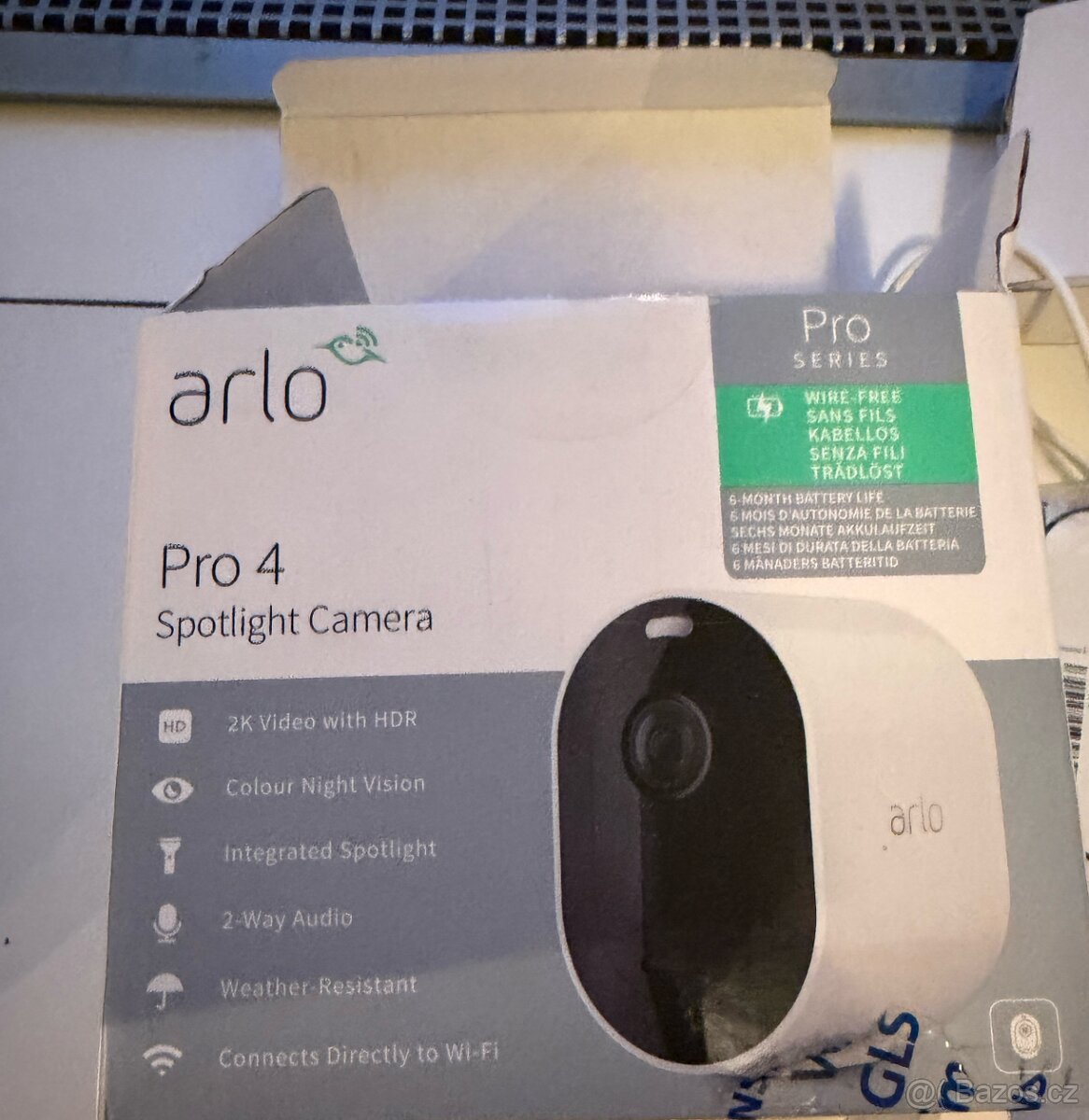 Arlo Pro 4 Spotlight Camera – Bezdrátová bezpečnostní kamera