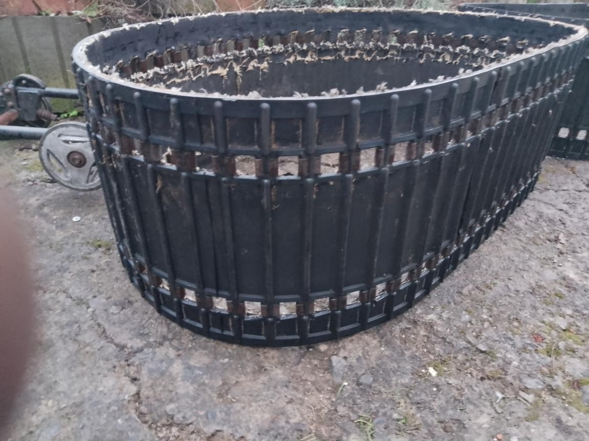 Sněžný skútr Buran pásy