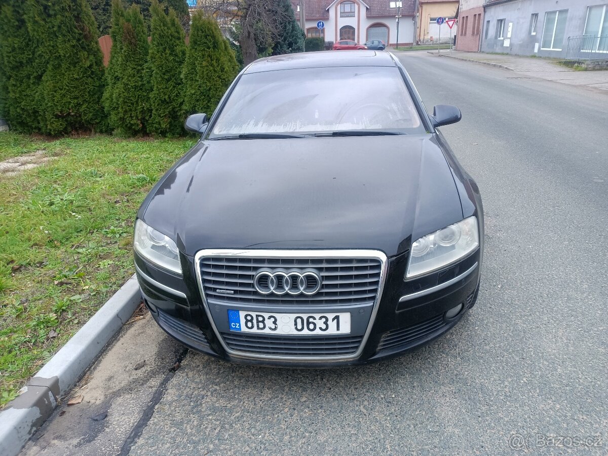 Audi A8 4.0 TDI V8 • 2004 • Pojízdná • Na opravu / projekt •