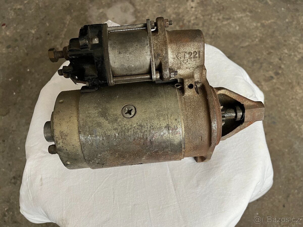 Lada Niva starter