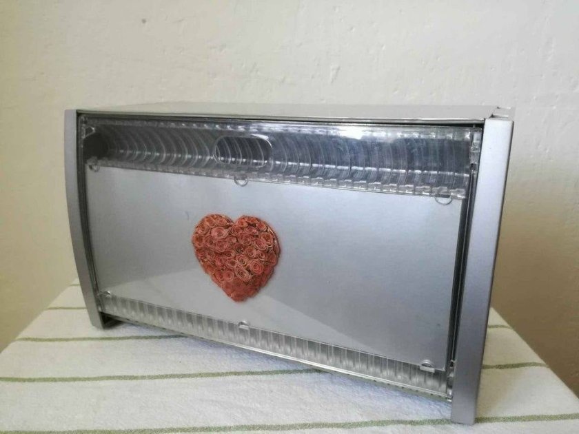 POŘADAČ NA 60 CD DVD