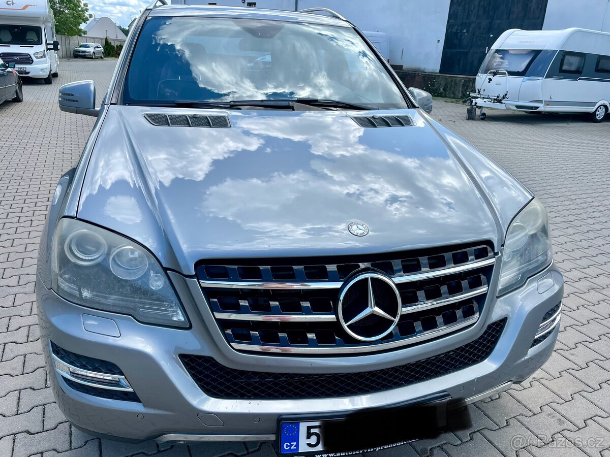 Mercedes-Bens ML 350 Grang Edition