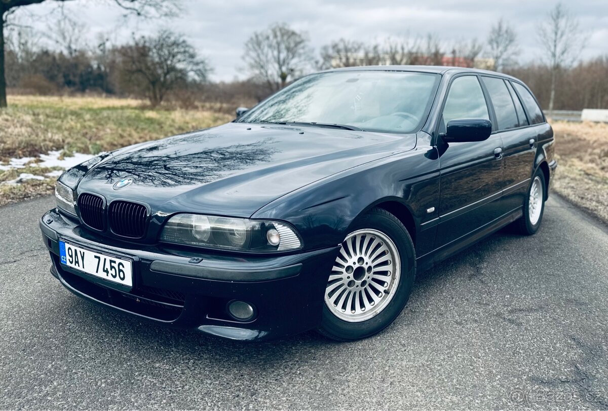 BMW E39 540iA 1999 - bez LPG , orig. Mpacket