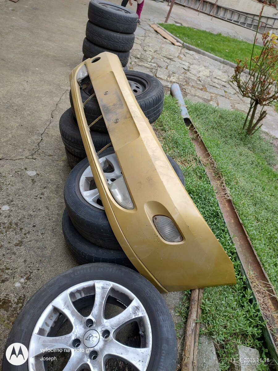 Nárazník Ford Focus mk1