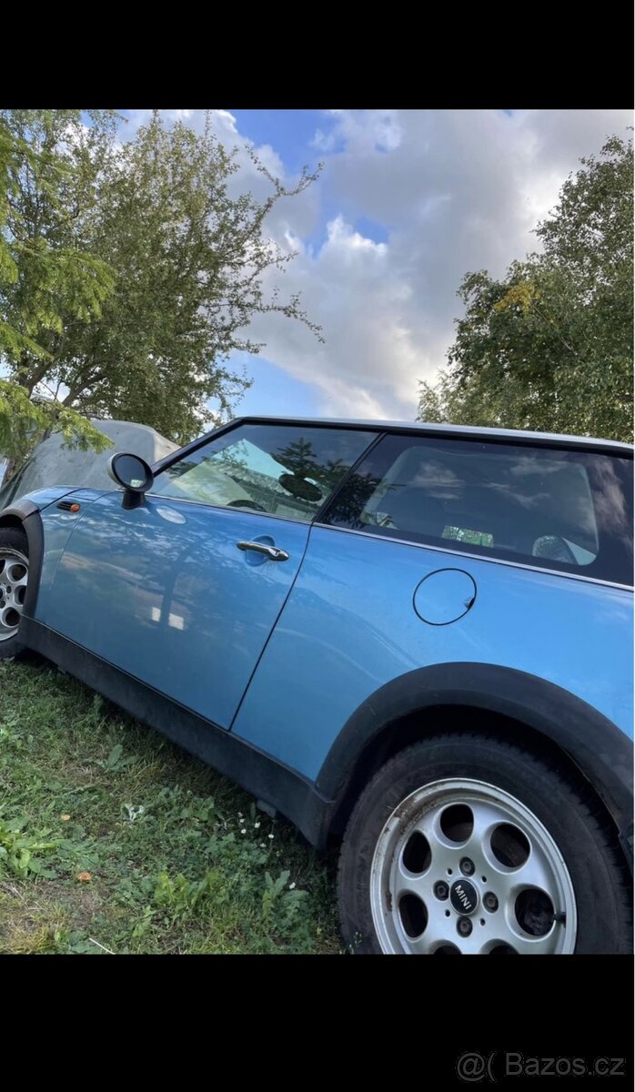 Prodam dily na Mini R50 1.6i 85kw