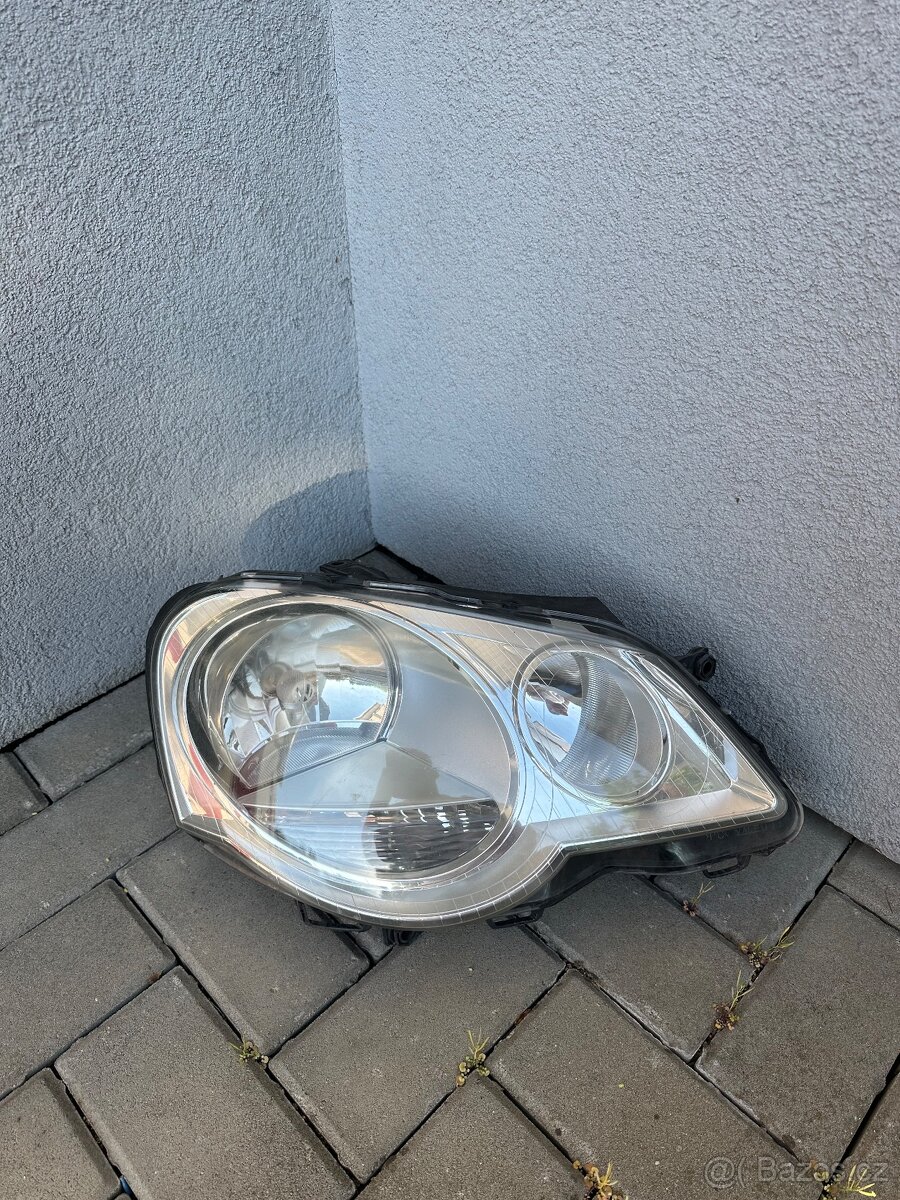 Přední světlo pravé VW polo 1.2