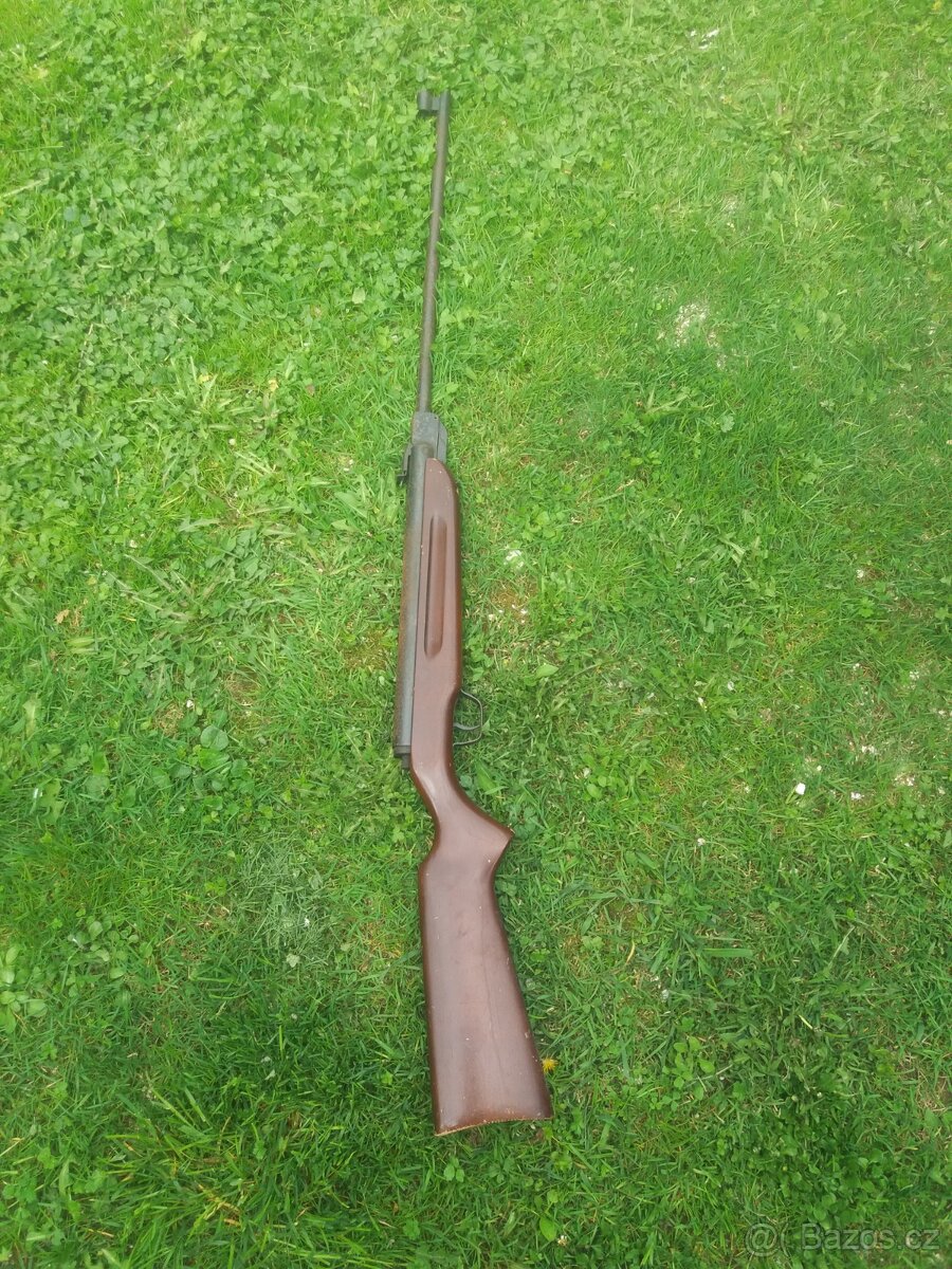 Vzduchovka SLÁVIA 630 model 77.