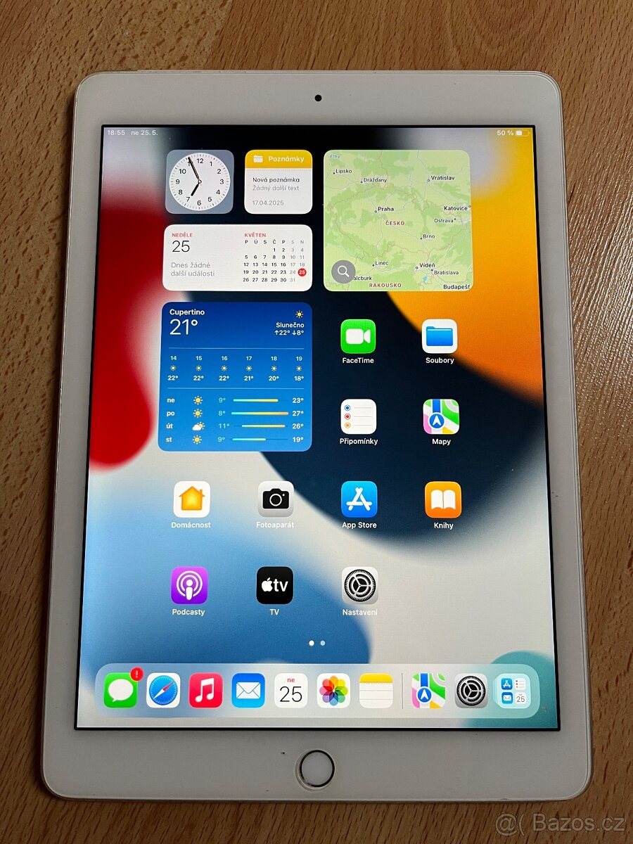 iPad Air 2 64 GB Cellular 2 obaly nabíječka kabel