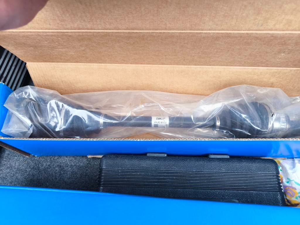 E46 30i poloosy 325i,330ci,330d,330cd